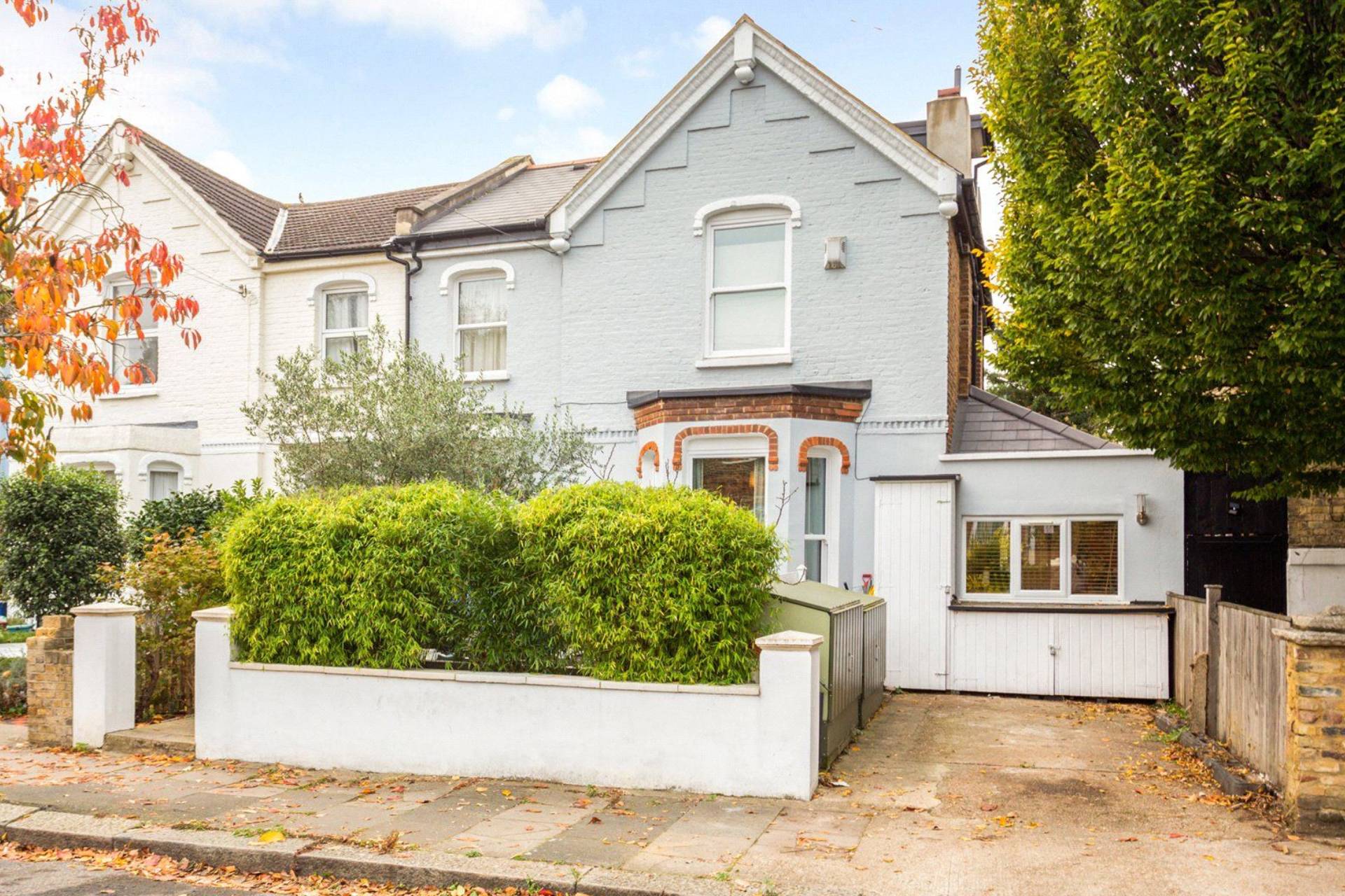 What Should You Check When Buying A New Home In Chiswick?